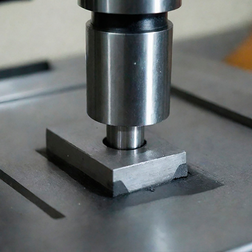 Como aumentar a vida útil de máquinas com a linha de desengraxantes industriais Settori